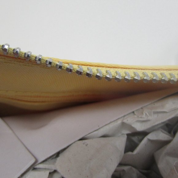 A NEW DAY CROSSBODY BAG SHOULDER BAG YELLOW NEW WITH TAGS! - Picture 6 of 6